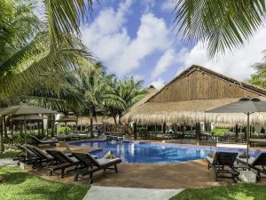 El Dorado Casitas Swim Up Bar